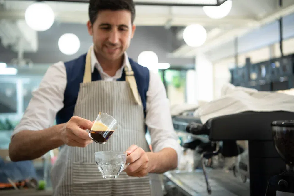 Tìm Hiểu Về Cuộc Sống Hàng Ngày Của Một Barista Ý