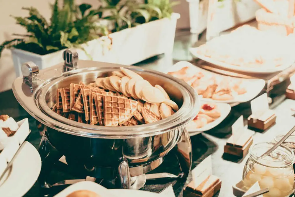 10 Nguyên tắc vàng để duy trì vệ sinh an toàn thực phẩm tại nhà hàng buffet