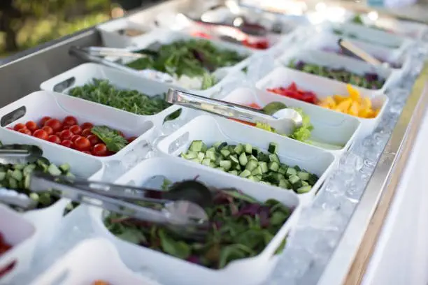 Những quy định pháp luật về vệ sinh an toàn thực phẩm mà nhà hàng buffet cần tuân thủ