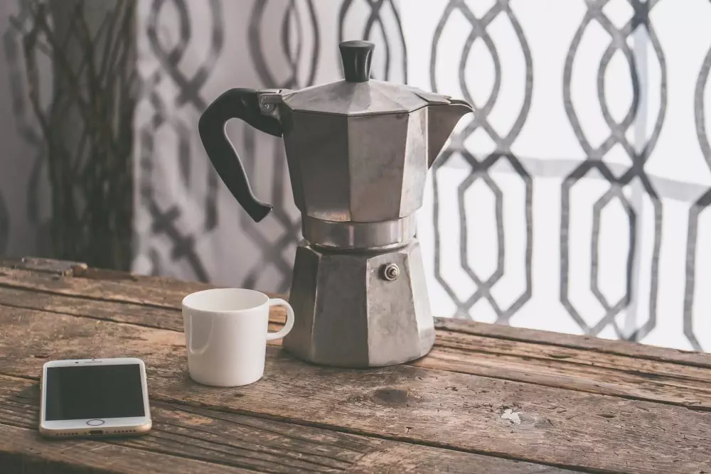 Cách làm cà phê Moka Pot: Phương pháp pha cà phê truyền thống Ý