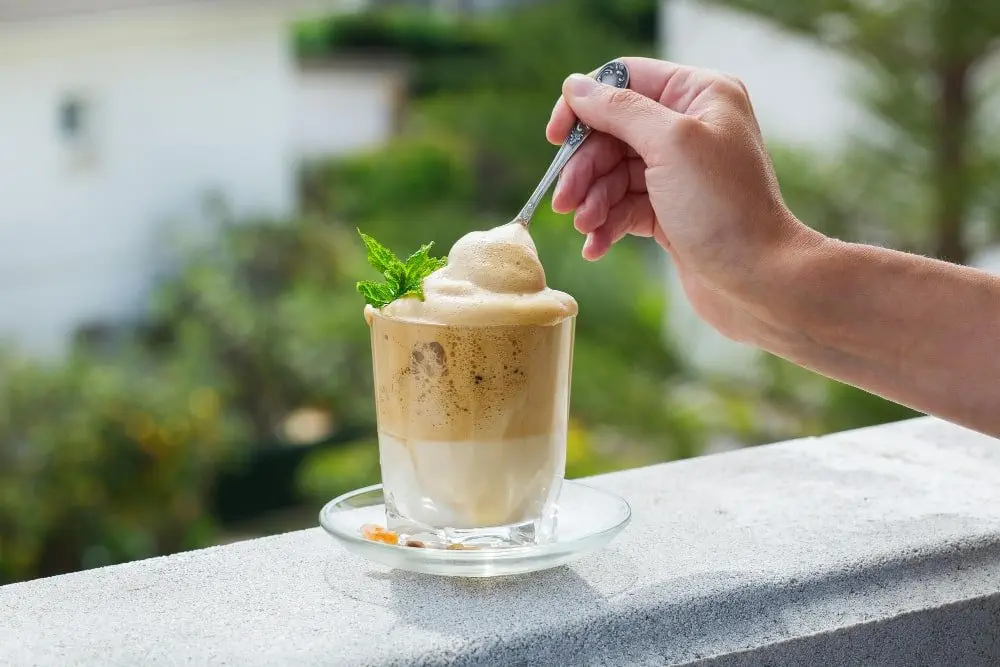 Khám Phá Cafe Ý Cổ Điển Và Hiện Đại: Hành Trình Qua Hương Vị và Văn Hóa
