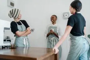 Những Phẩm Chất Của Một Barista Chuyên Nghiệp Pha Coffee Ý