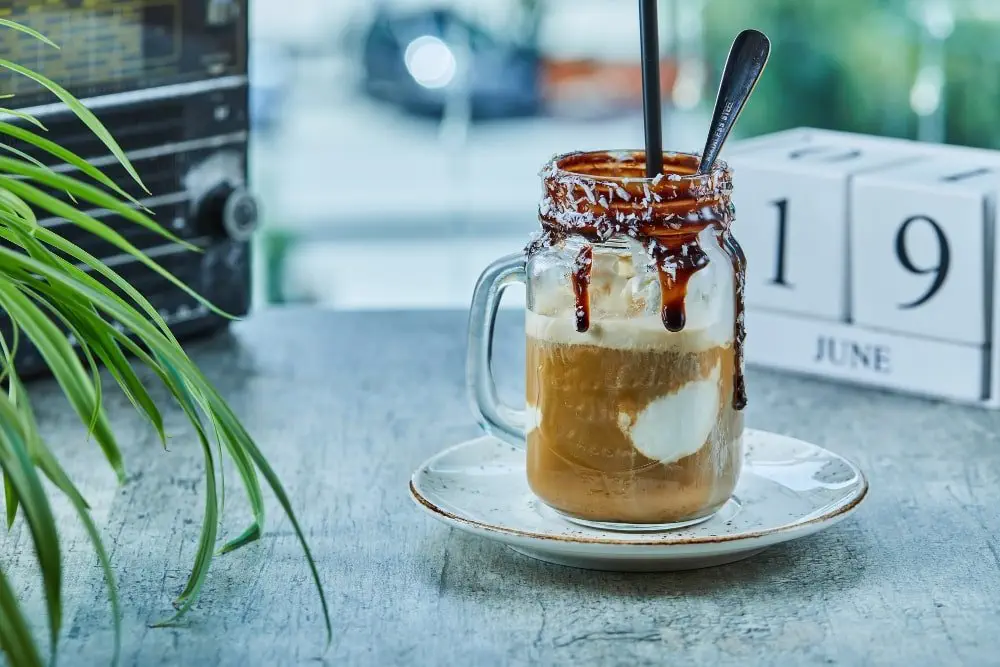 Cách Làm Coffee Frappe Ý Mát Lạnh – Hương Vị Sảng Khoái Ngày Hè