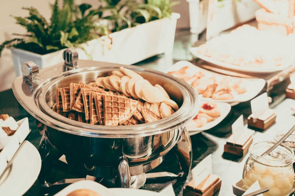 10 Nguyên tắc vàng để duy trì vệ sinh an toàn thực phẩm tại nhà hàng buffet